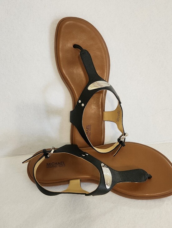 Michael Kors Shoes - Michael Kors Women’s Black Leather T-Strap Sandals Size 9.5